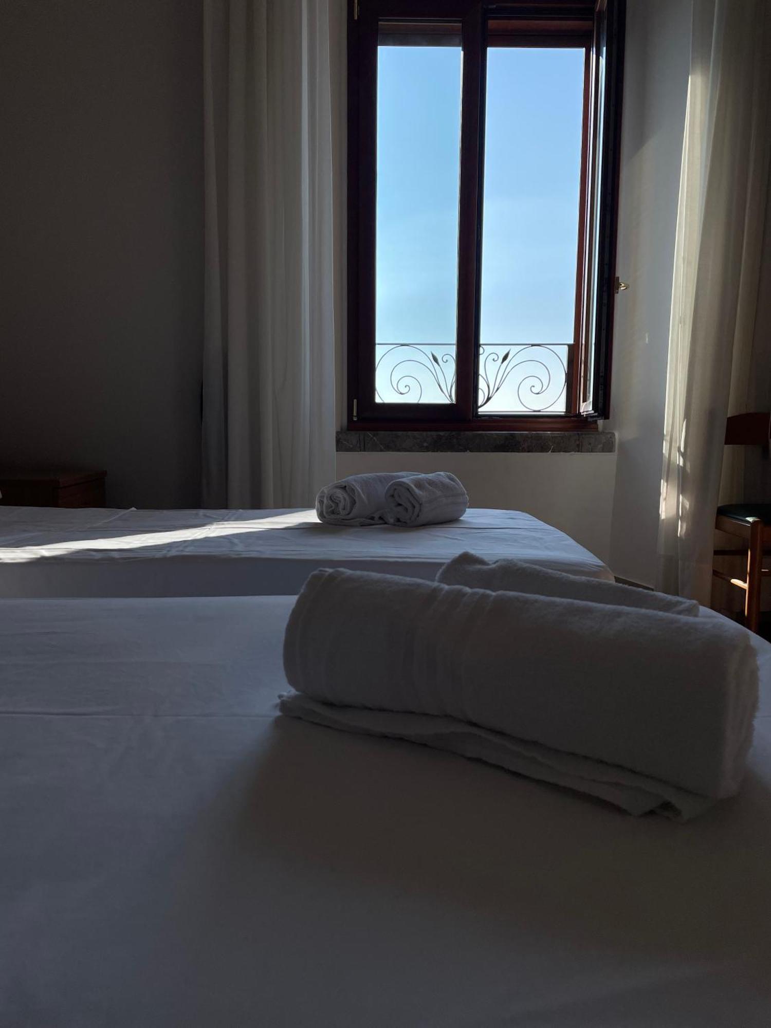 Hotel Palazzo Durante à Letojanni Extérieur photo