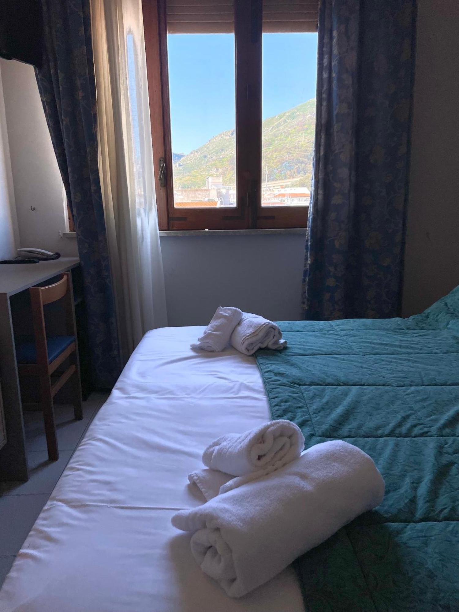Hotel Palazzo Durante à Letojanni Extérieur photo